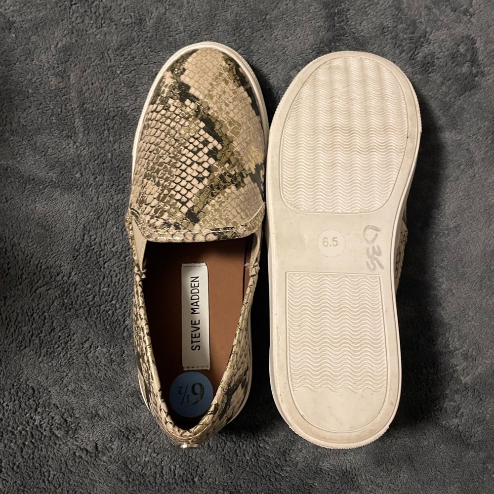Steve Madden Slip On Sneaker Shoe